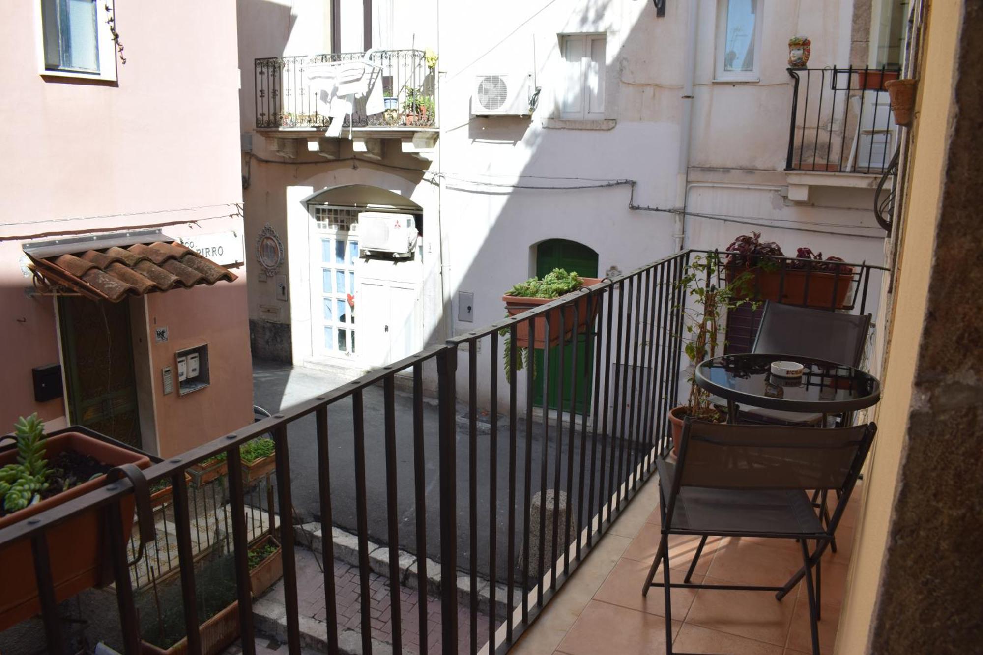 Sbiriddu'S House Apartment Taormina Luaran gambar